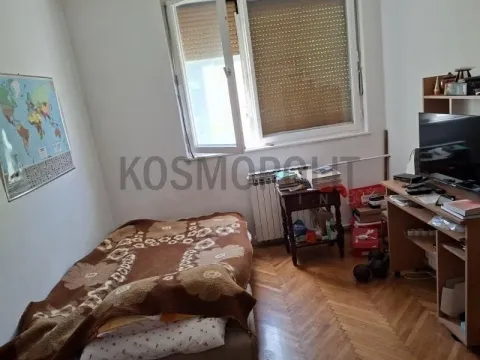 Prodaja, četvorosoban stan, 55m², Severni Bulevar, Zvezdara Sve Podlokacije - image 9