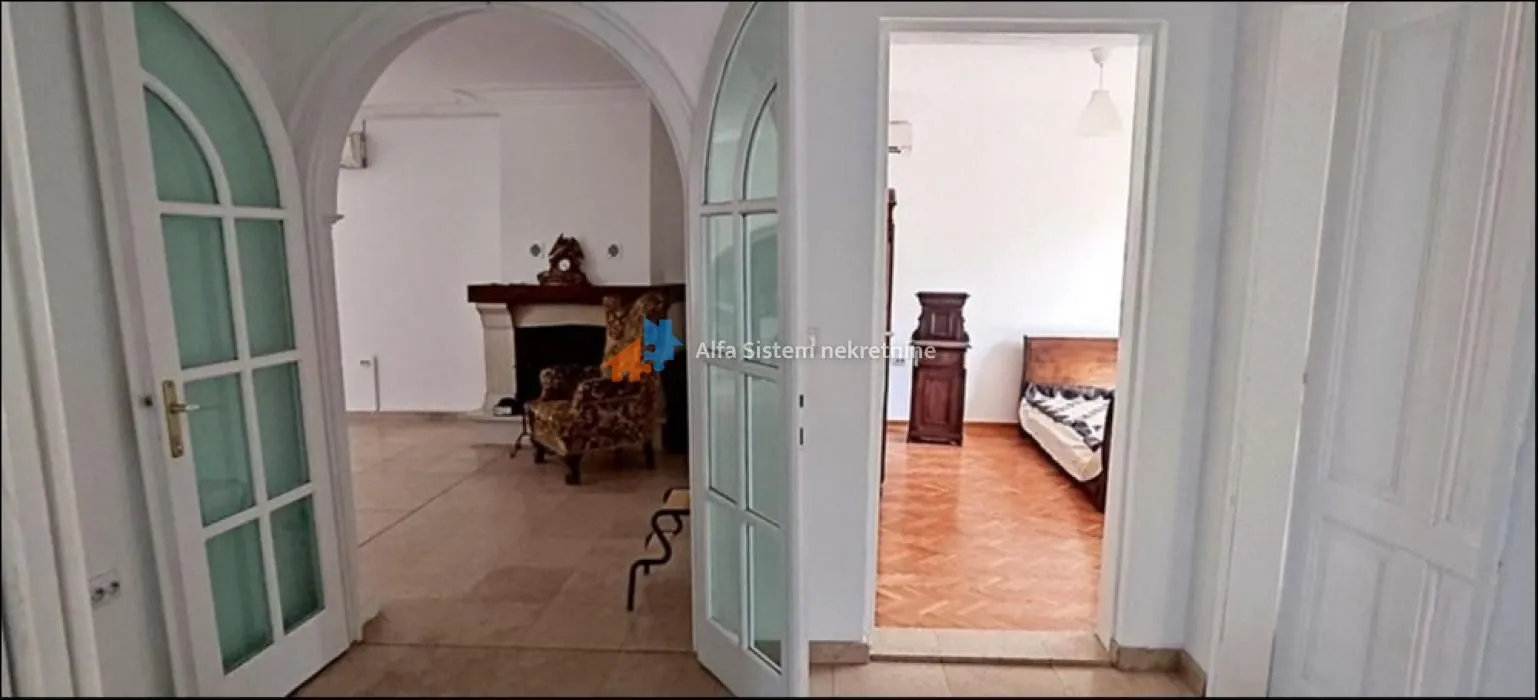 Rent, apartment, 250m², Neimar, Vračar Sve Podlokacije