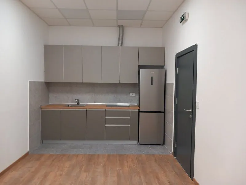 Rent, office space, 3200m², Galenika, Beograd