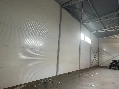 Izdavanje, poslovni prostor, 300m², Batajnica, Beograd - image 2