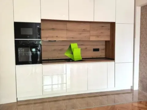 Izdavanje, dvosoban stan, 70m², Centar, Niš - image 2