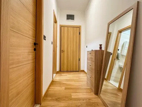 Rent, two bedroom apartment, 83m², Kruševac, Podgorica - image 10