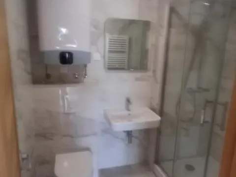 Izdavanje, jednosoban stan, 45m², New City, Podgorica - image 6
