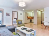 Daily-rent, two bedroom apartment, 74m², Budva, Crna Gora - image 6