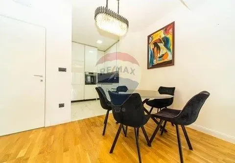 Izdavanje, trosoban stan, 130m², Nova Dalmatinska, Podgorica - image 8