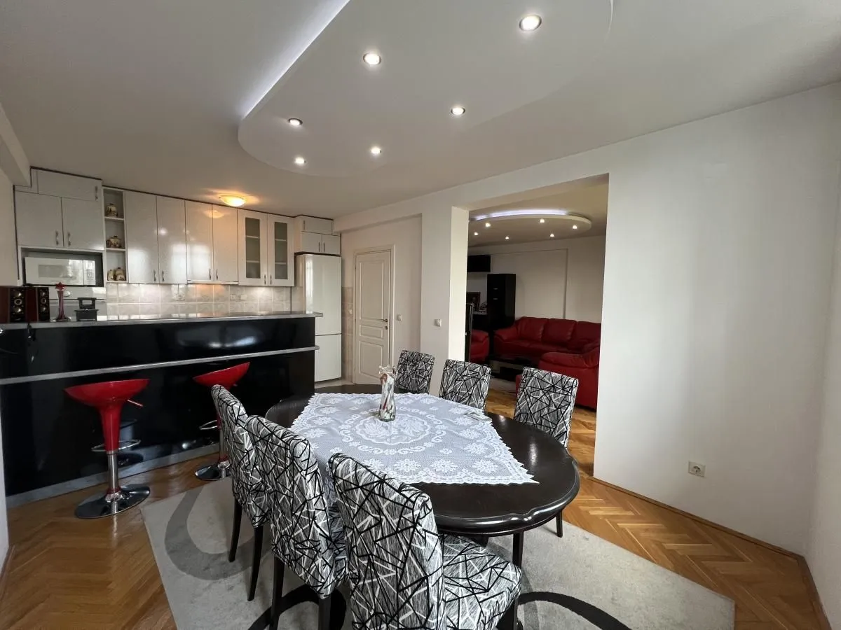 Prodaja, stan, 101m², Bulevar Oslobodjenja, Novi Sad Sve Podlokacije