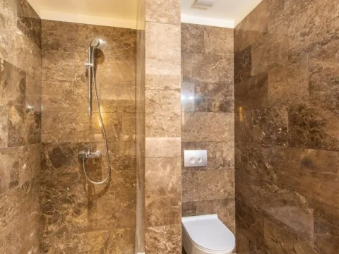 Prodaja, dvosoban stan, 160m², Prčanj, Kotor - image 14