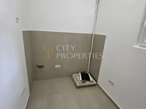 Rent, office space, 115m², Blok 9, Podgorica - image 4