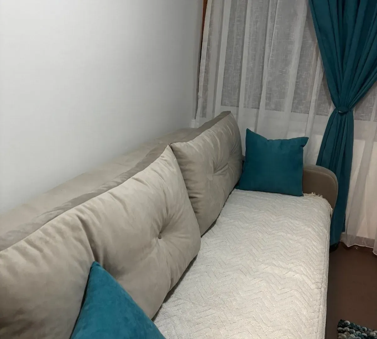 Izdavanje, dvosoban stan, 40m², Rafailovići, Budva