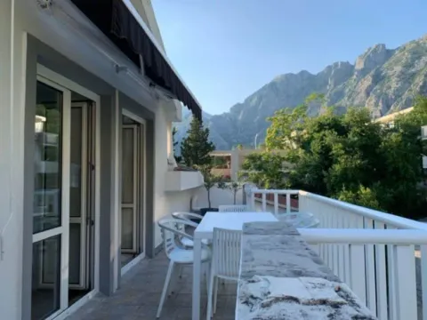 Sale, two bedroom apartment, 64m², Ljuta, Kotor - image 3