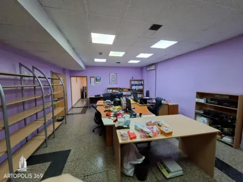 Rent, office space, 170m², Savski Venac, Beograd - image 12