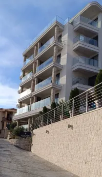 Stan in Bečići
