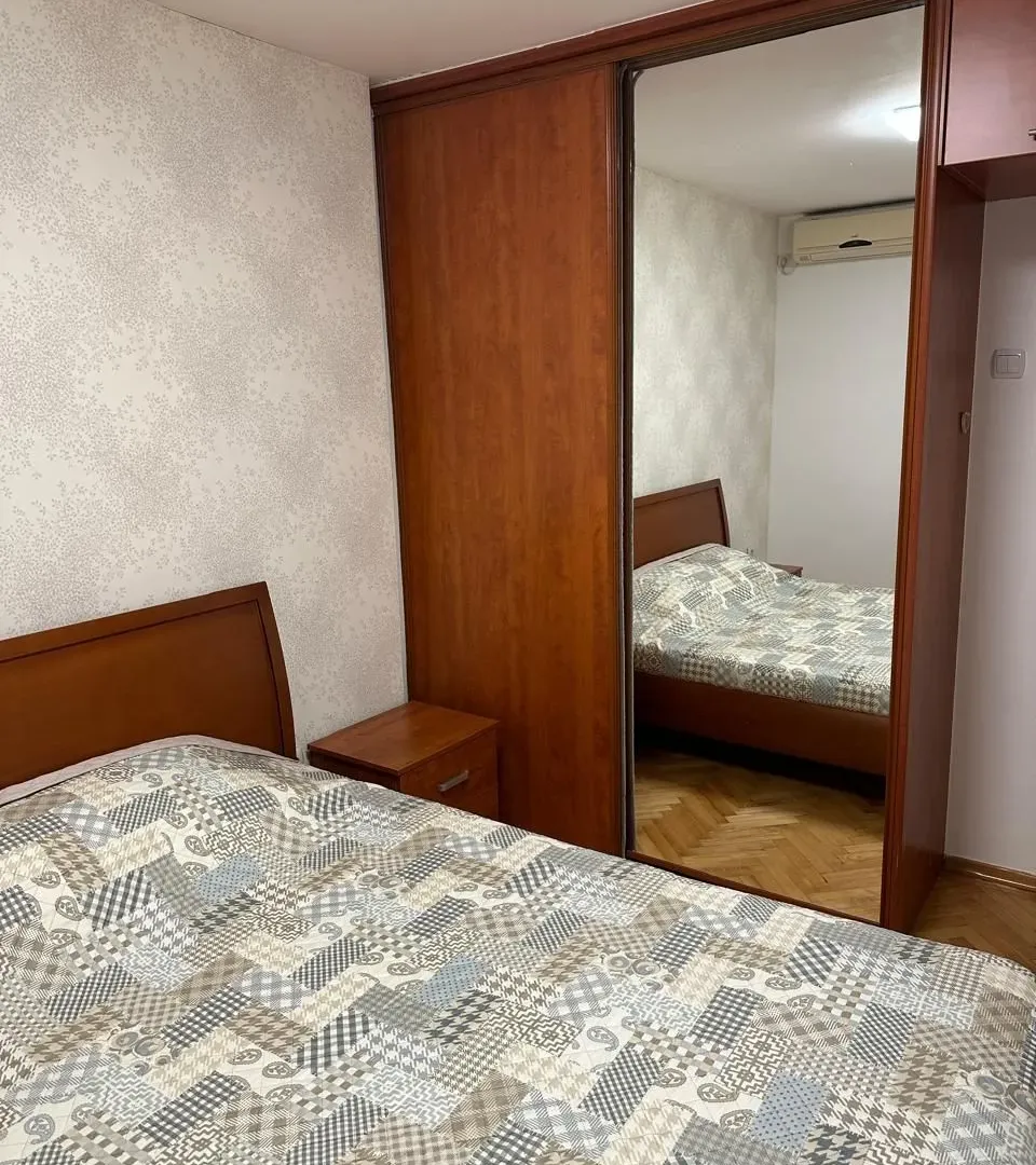 Izdavanje, dvosoban stan, 80m², Momišići, Podgorica