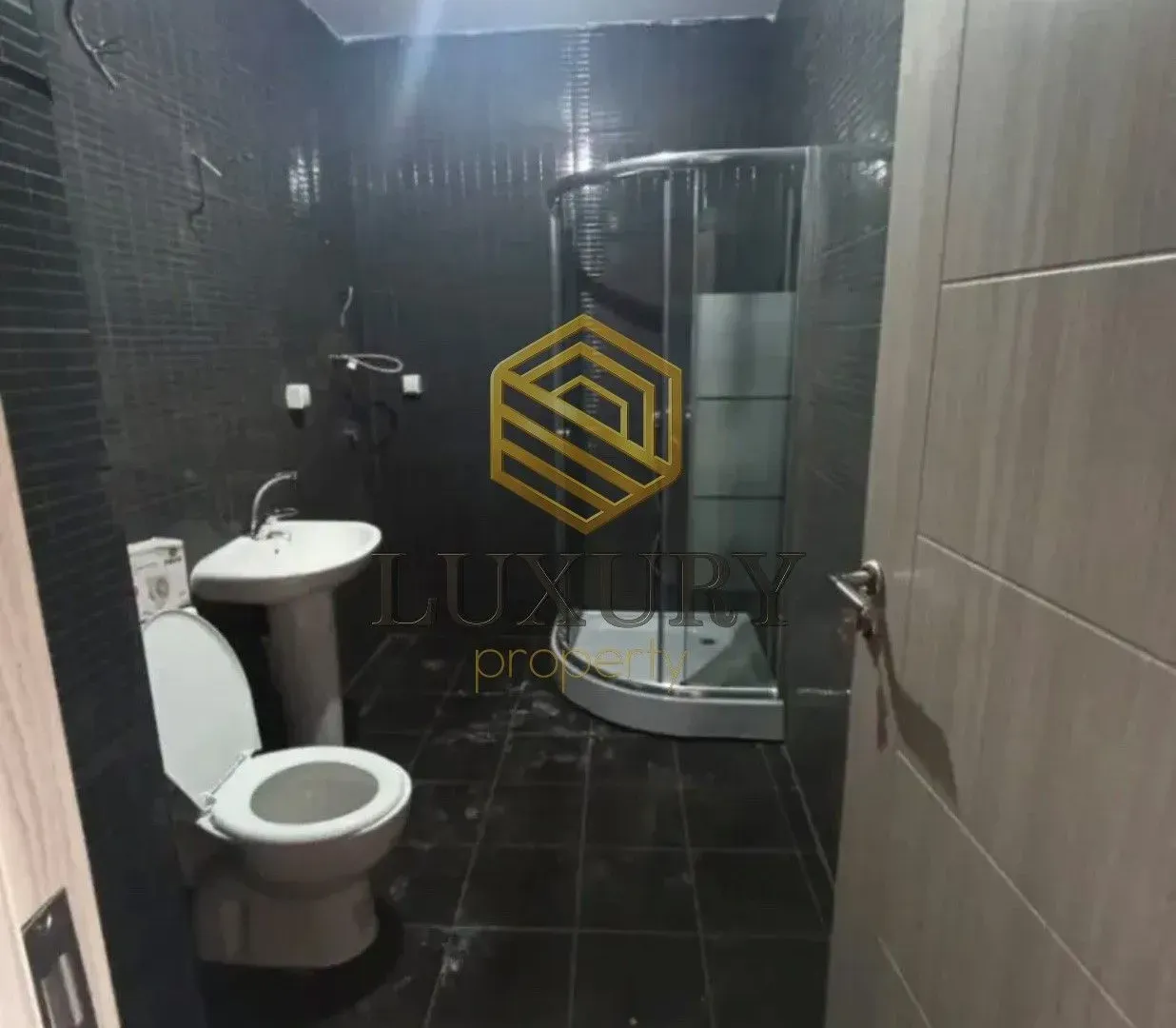 Izdavanje, dvosoban stan, 85m², Ljubović, Podgorica