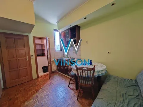 Izdavanje, četvorosoban stan, 57m², Centar, Novi Sad - image 2