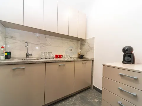 Rent, office space, 80m², Centar, Podgorica - image 6