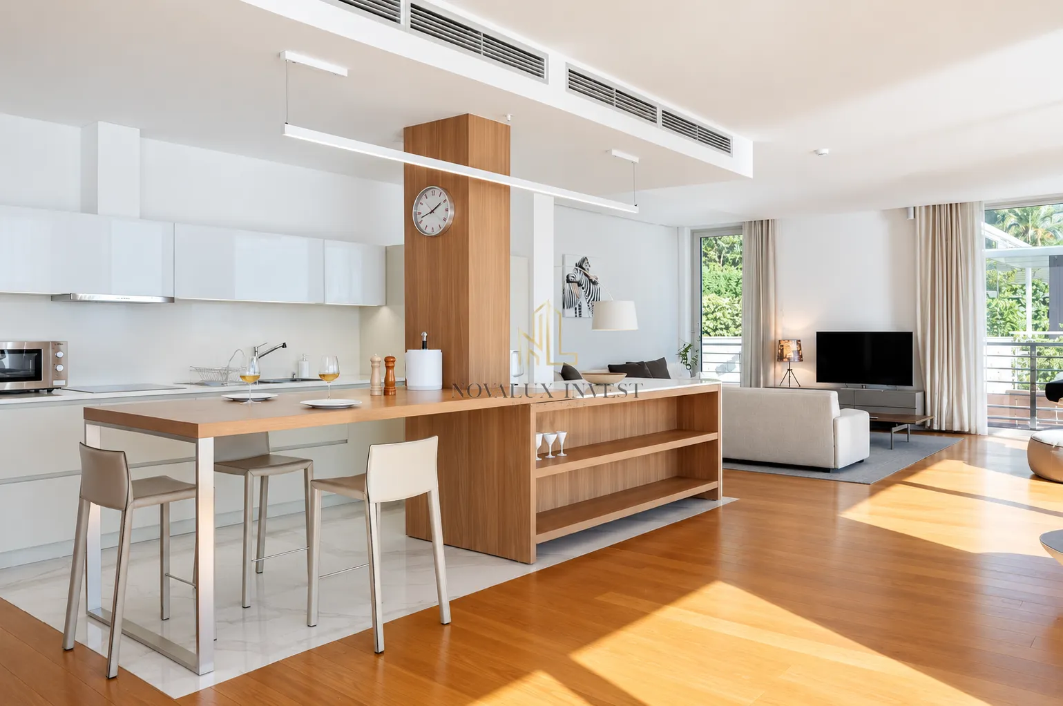 Rent, two bedroom apartment, 500m², Dukley Gardens, Budva