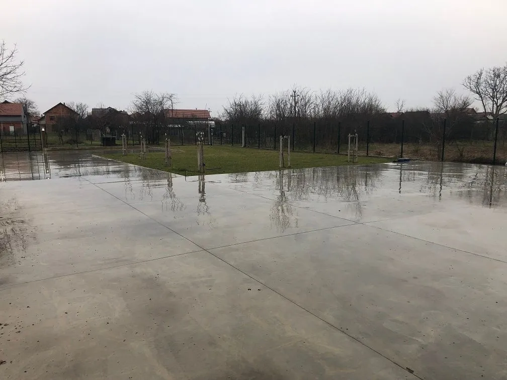 Sale, office space, 330m², Zemun Ugrinovci, Zemun Sve Podlokacije