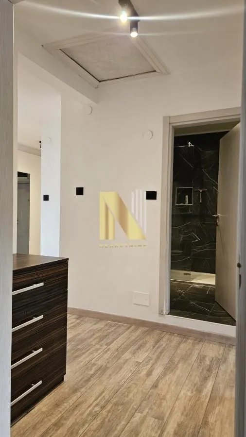 Prodaja, trosoban stan, 83m², Centar, Novi Sad