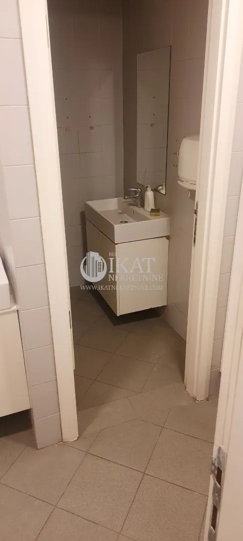Sale, office space, 350m², Vračar Sve Podlokacije, Beograd