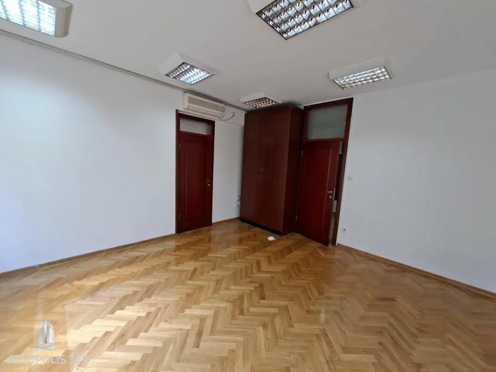 Rent, office space, 58m², Kalenić Pijaca, Vračar Sve Podlokacije