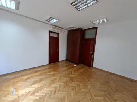 Rent, office space, 58m², Kalenić Pijaca, Vračar Sve Podlokacije - image 8