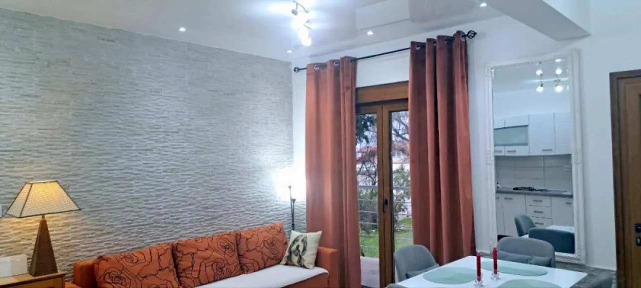 Prodaja, dvosoban stan, 77m², Tivat, Crna Gora