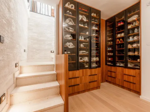 Sale, two bedroom apartment, 81m², Petrovac, Budva - image 16