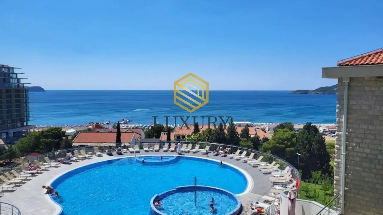 Rent, one bedroom apartment, 70m², Bečići, Budva