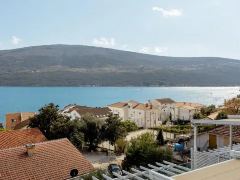 Sale, two bedroom apartment, 87m², Baošići, Herceg Novi