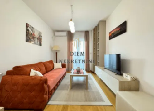 Izdavanje, jednosoban stan, 45m², City Kvart, Podgorica