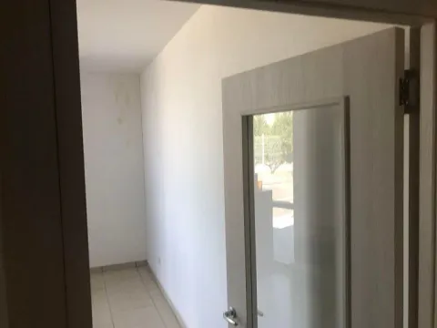 Izdavanje, poslovni prostor, 700m², Leštane, Grocka - image 8