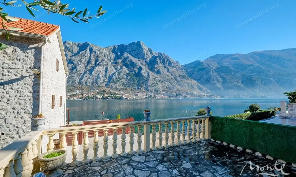 Sale, house, 140m², Muo, Kotor