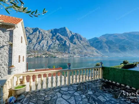 Sale, house, 140m², Muo, Kotor - image 1