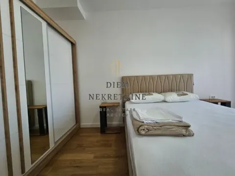 Izdavanje, jednosoban stan, 70m², Centar, Bar - image 6