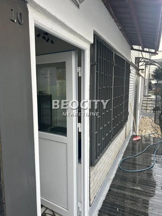 Izdavanje, poslovni prostor, 30m², Bele Vode, Beograd