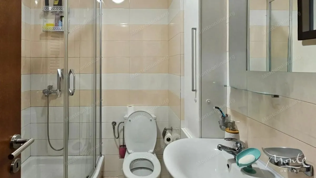 Prodaja, dvosoban stan, 56m², Stari Aerodrom, Podgorica