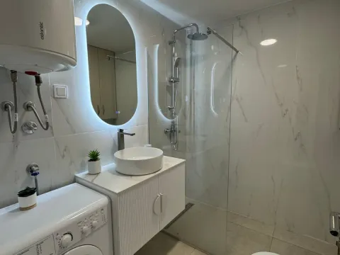 Sale, two bedroom apartment, 74m², Bečići, Budva - image 20