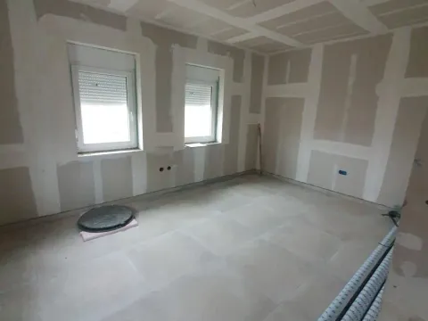 Sale, house, 72m², Sremska Mitrovica, Srbija - image 2
