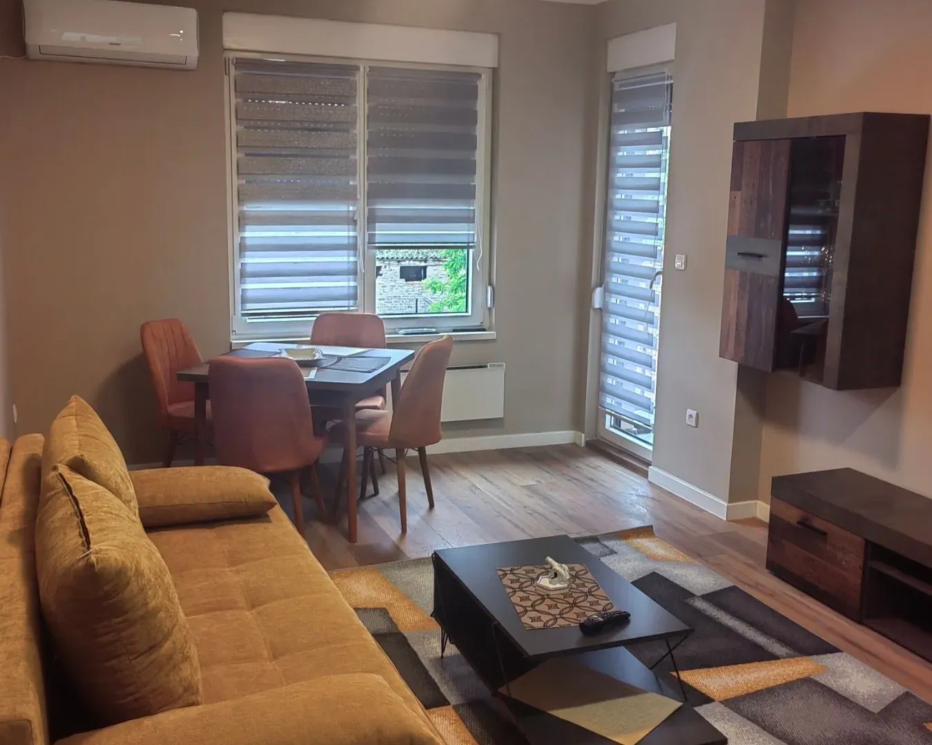 Izdavanje, dvosoban stan, 51m², Gornji Grad Margita, Pančevo