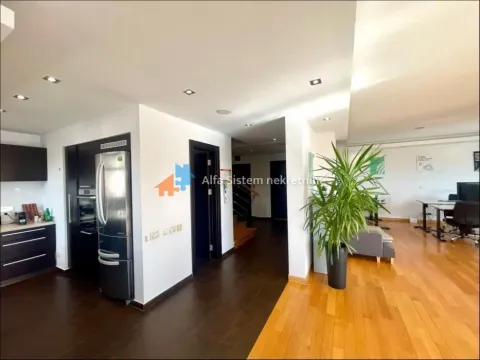 Izdavanje, četvorosoban stan, 186m², Čubura, Beograd - image 21