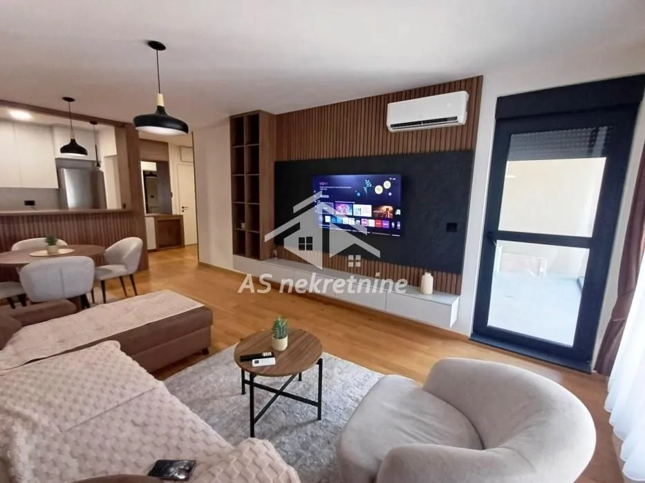 Izdavanje, dvosoban stan, 58m², Hala Pionir, Palilula Sve Podlokacije