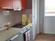 Izdavanje, trosoban stan, 80m², Centar, Novi Sad - image 4