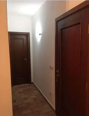 Izdavanje, trosoban stan, 85m², Severni Bulevar, Zvezdara Sve Podlokacije