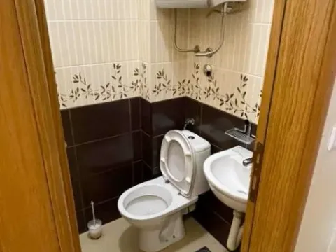 Izdavanje, dvosoban stan, 70m², Zagorič, Podgorica - image 6