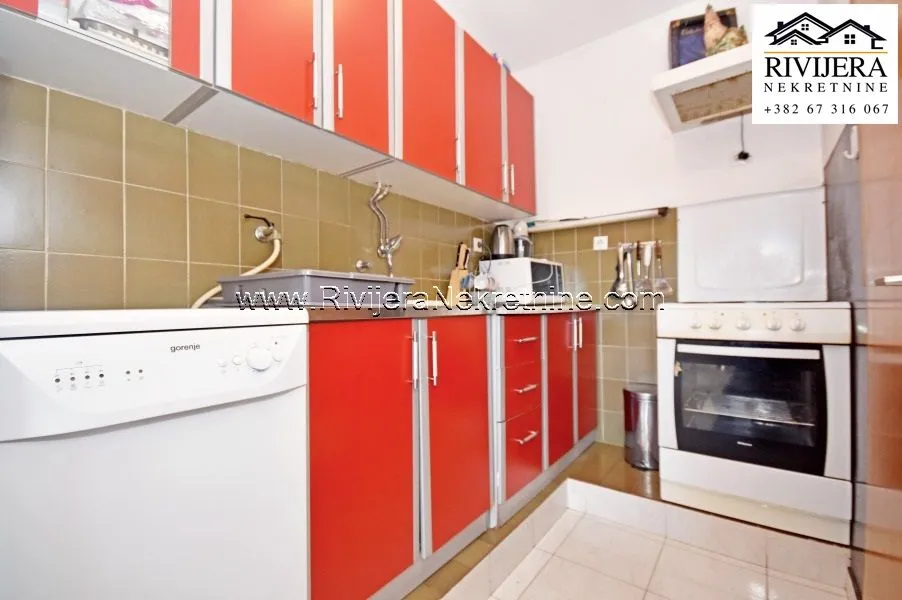 Prodaja, trosoban stan, 94m², Meljine, Herceg Novi