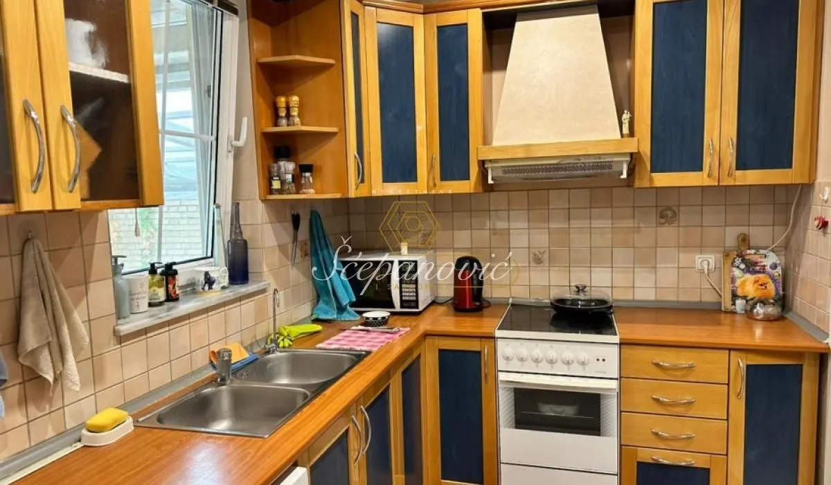 Prodaja, stan, 193m², Centar, Novi Sad