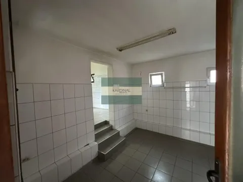 Rent, office space, 55m², Šest topola, Kragujevac - image 2