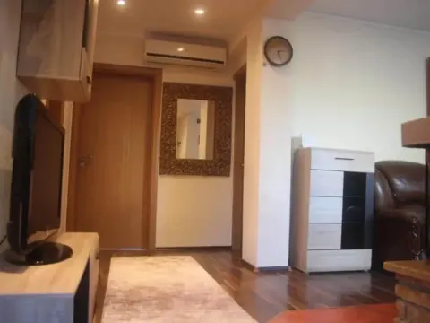 Rent, apartment, 70m², Tivat, Crna Gora - image 2