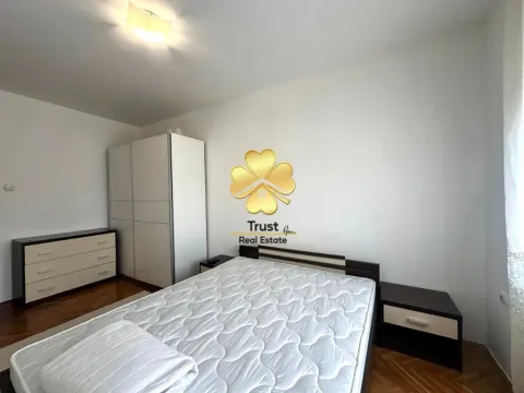 Izdavanje, dvosoban stan, 60m², Blok 9, Podgorica - image 9